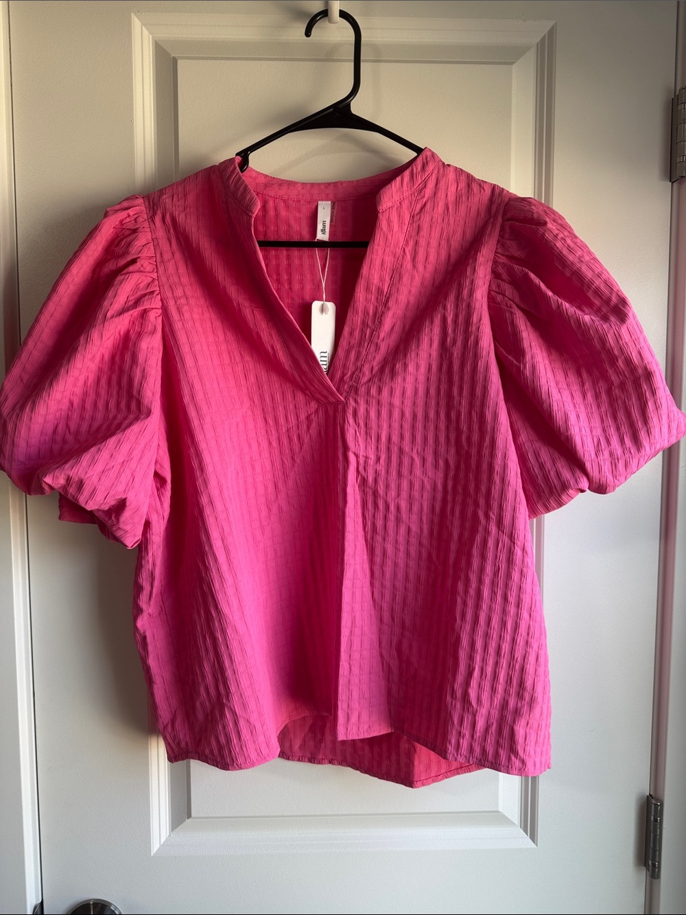 glam Fuchsia Puff-Sleeve Blouse